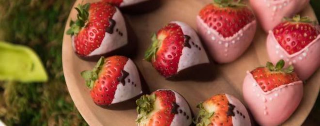 新郎新婦ストロベリー