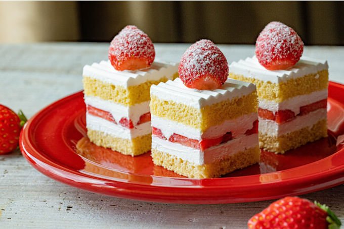 新エクストラスーパーあまおうショートケーキ（miniサイズ）